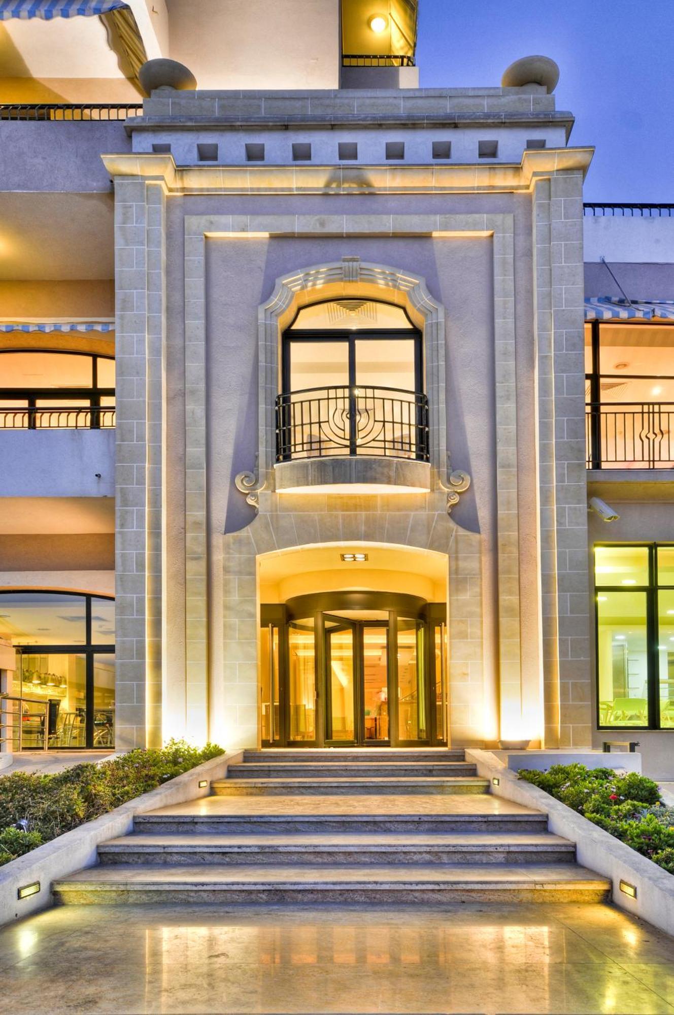 Hotel Calypso 4*