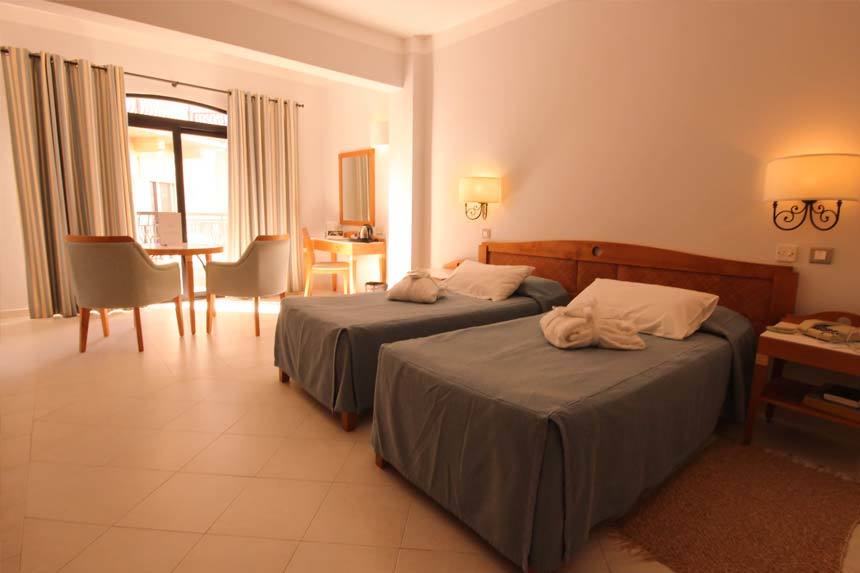 Calypso Hotel 4*